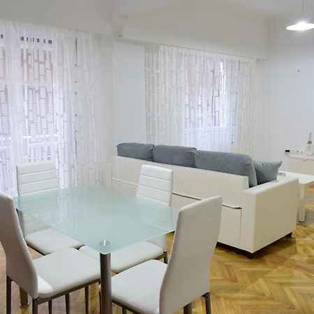 Ferienwohnung Beautiful Renovated Flat In Athen Exterior foto